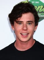 Charlie McDermott
