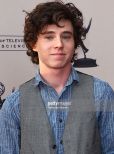 Charlie McDermott