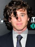 Charlie McDermott