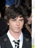 Charlie McDermott