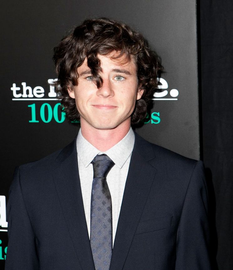 Charlie McDermott