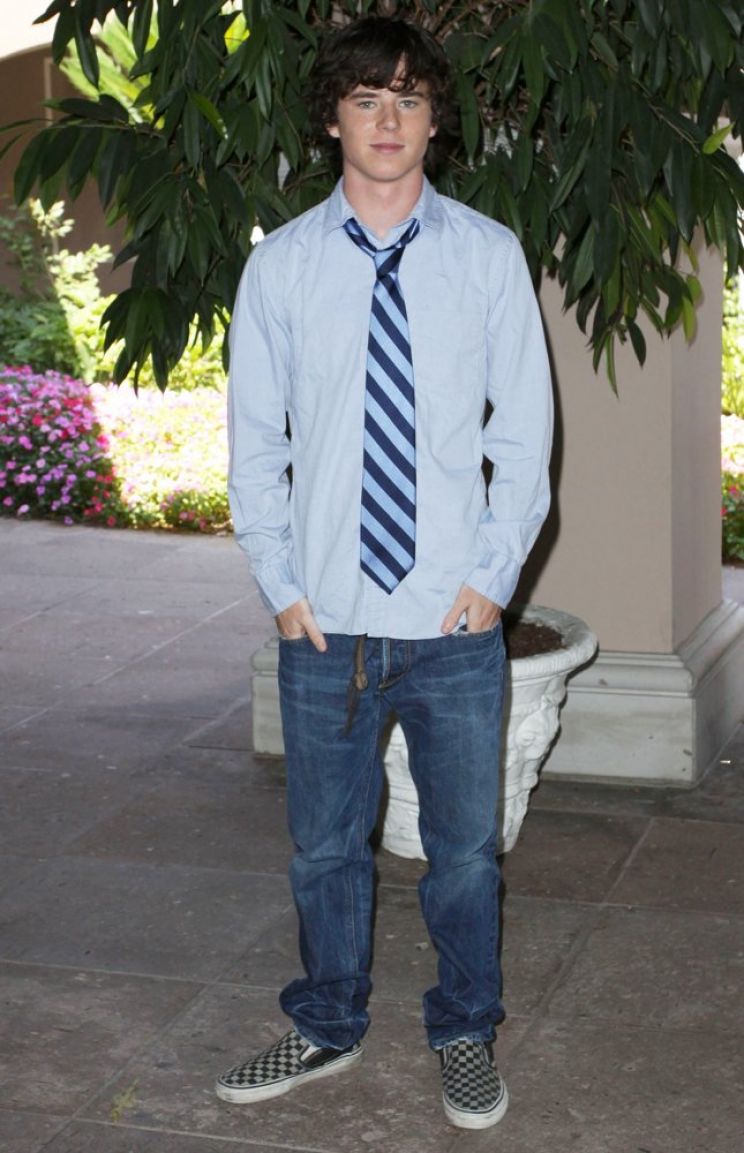 Charlie McDermott