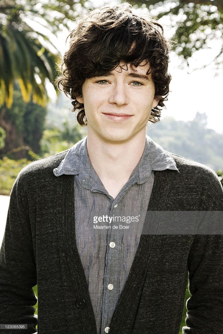 Charlie McDermott