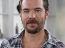 Charlie Weber