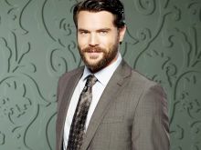 Charlie Weber