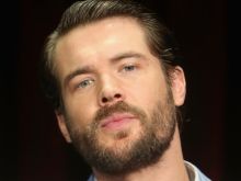 Charlie Weber