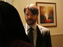 Charlie Weber photo