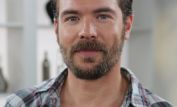 Charlie Weber