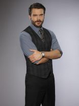 Charlie Weber