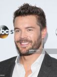 Charlie Weber