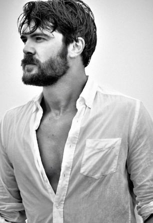 Charlie Weber