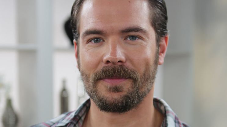 Charlie Weber