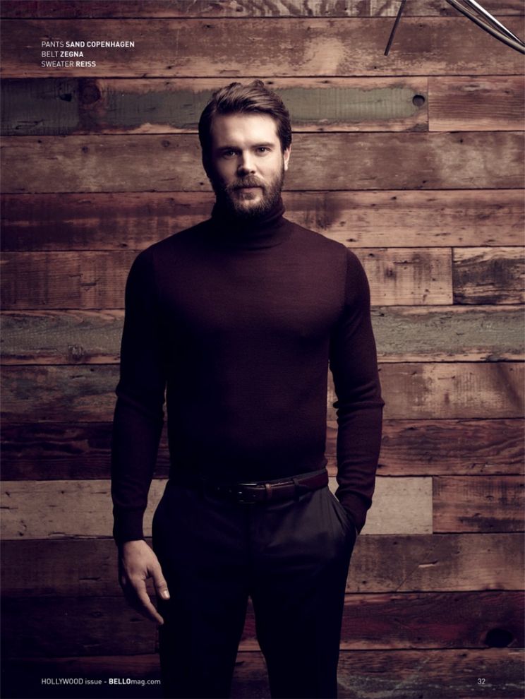 Charlie Weber