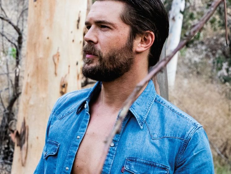 Charlie Weber