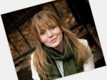 Chelah Horsdal photo