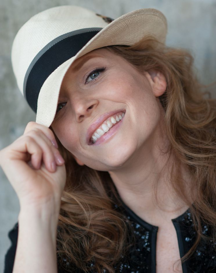 Chelah Horsdal