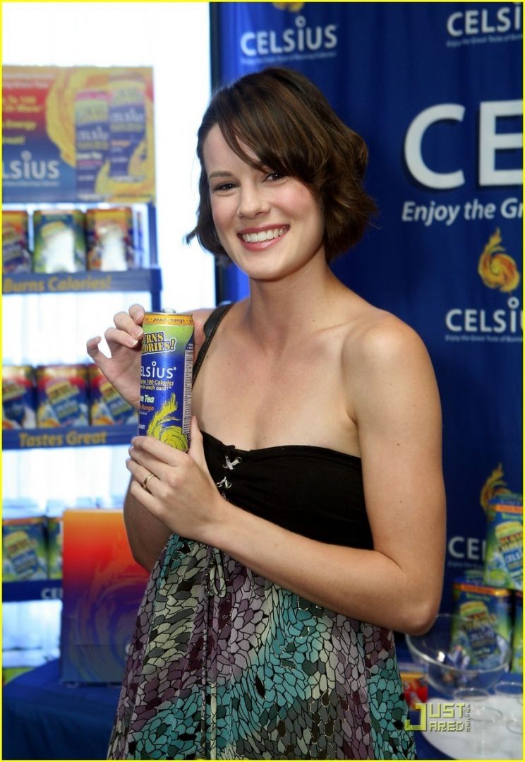 Chelsea Hobbs