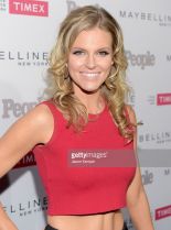 Chelsey Crisp photo