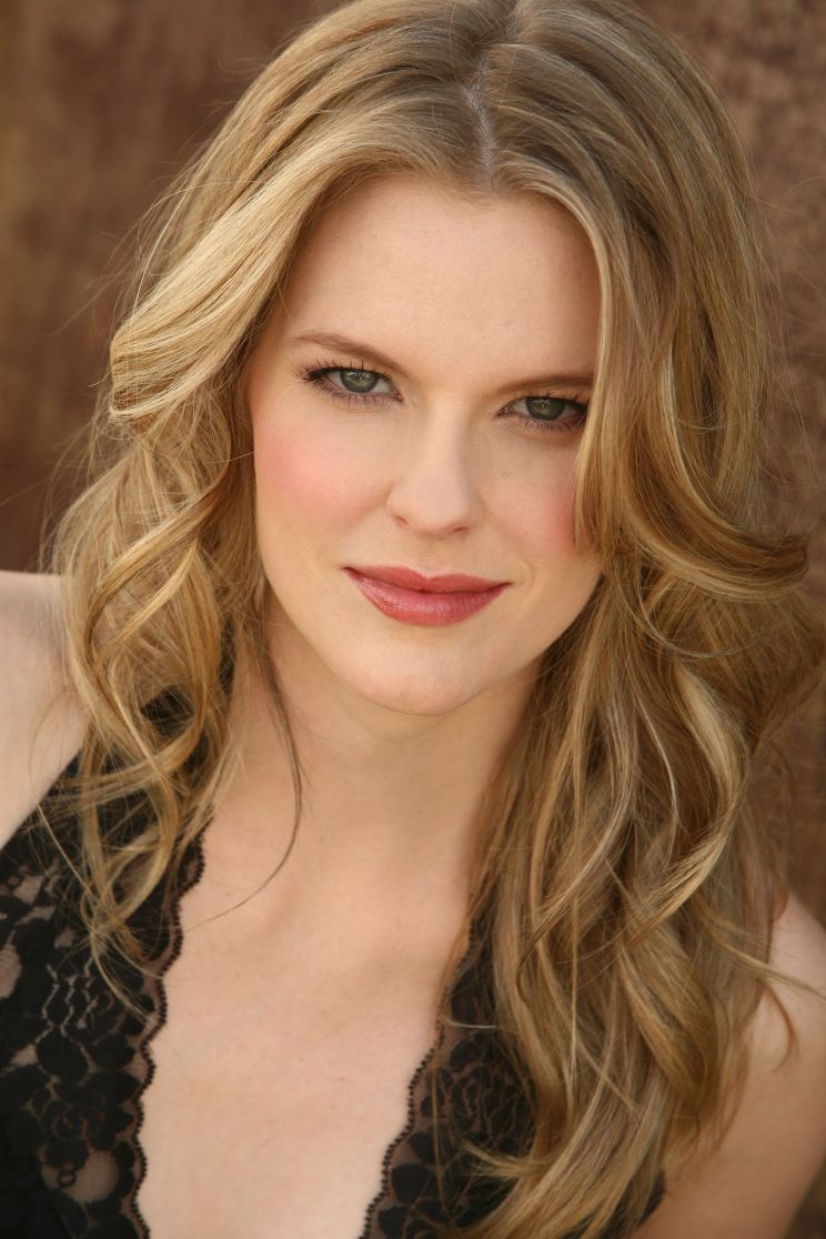 Chelsey Crisp