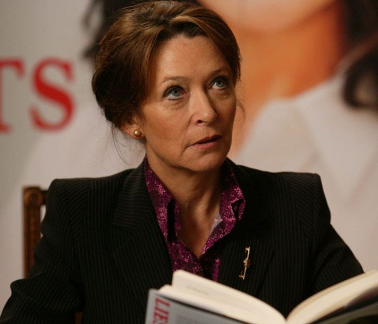 Cherie Lunghi