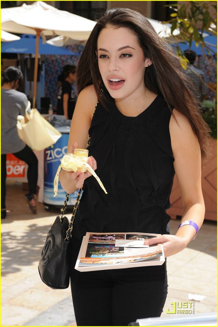 Chloe Bridges