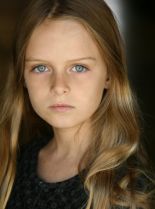 Chloe Csengery