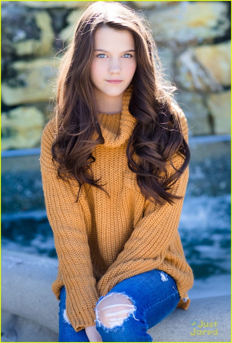 Chloe East