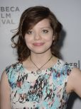 Chloe Levine