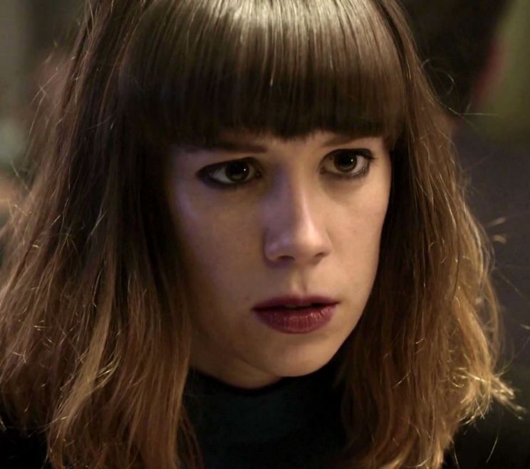 Chloe Pirrie