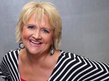 Chonda Pierce