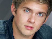 Chris Brochu