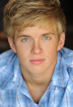 Chris Brochu