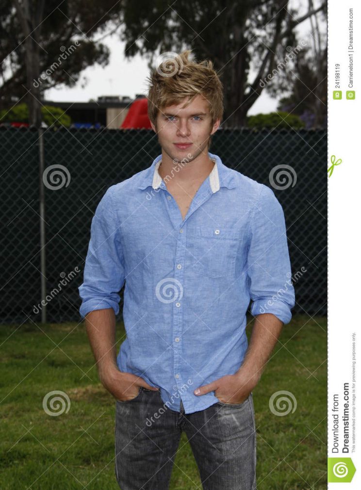 Chris Brochu