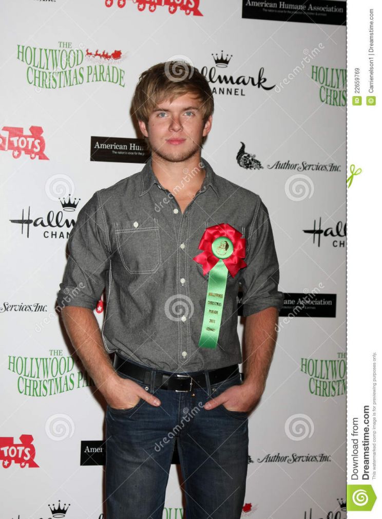 Chris Brochu