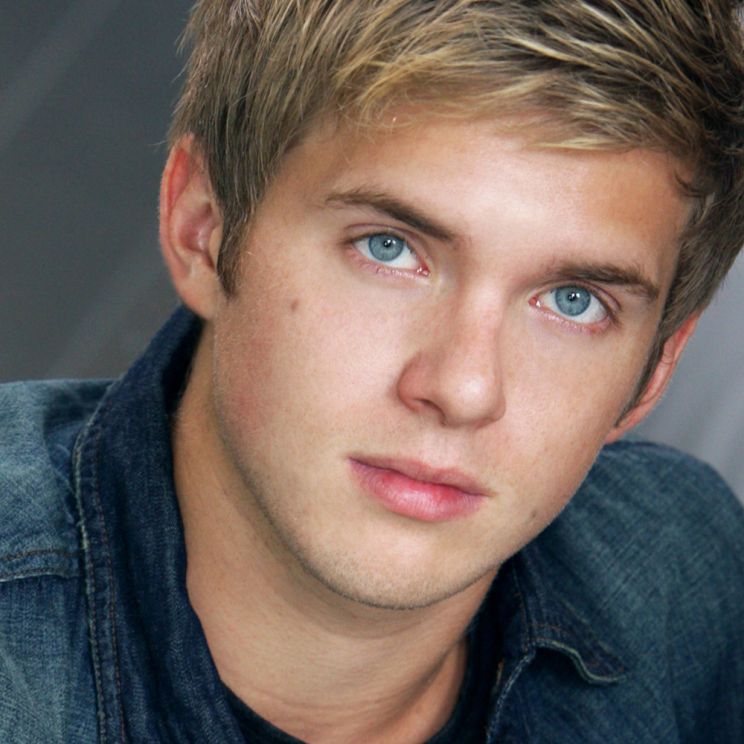 Chris Brochu