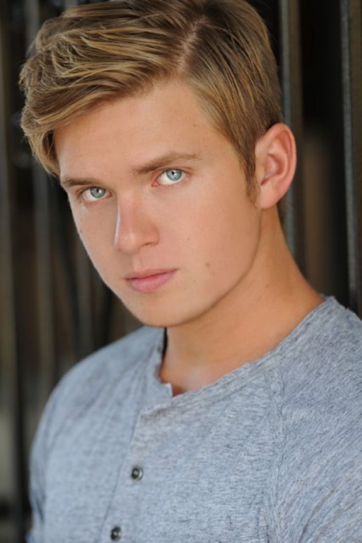 Chris Brochu