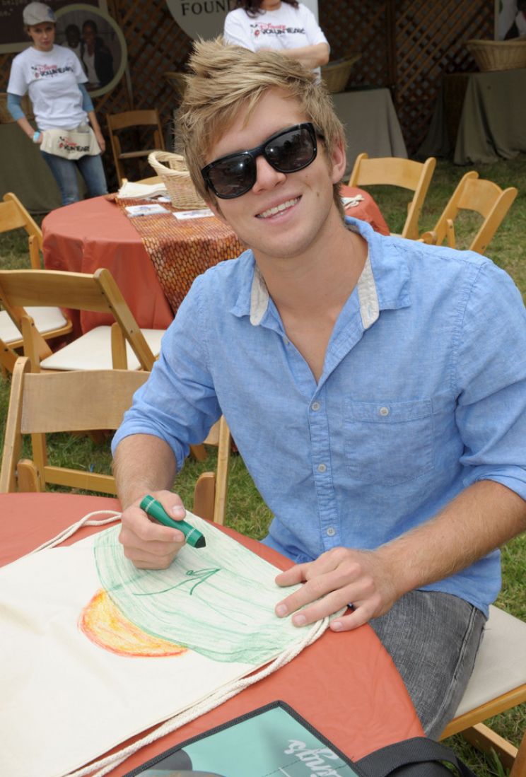 Chris Brochu