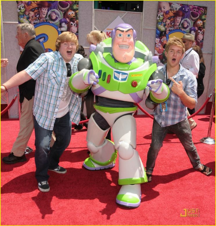 Chris Brochu