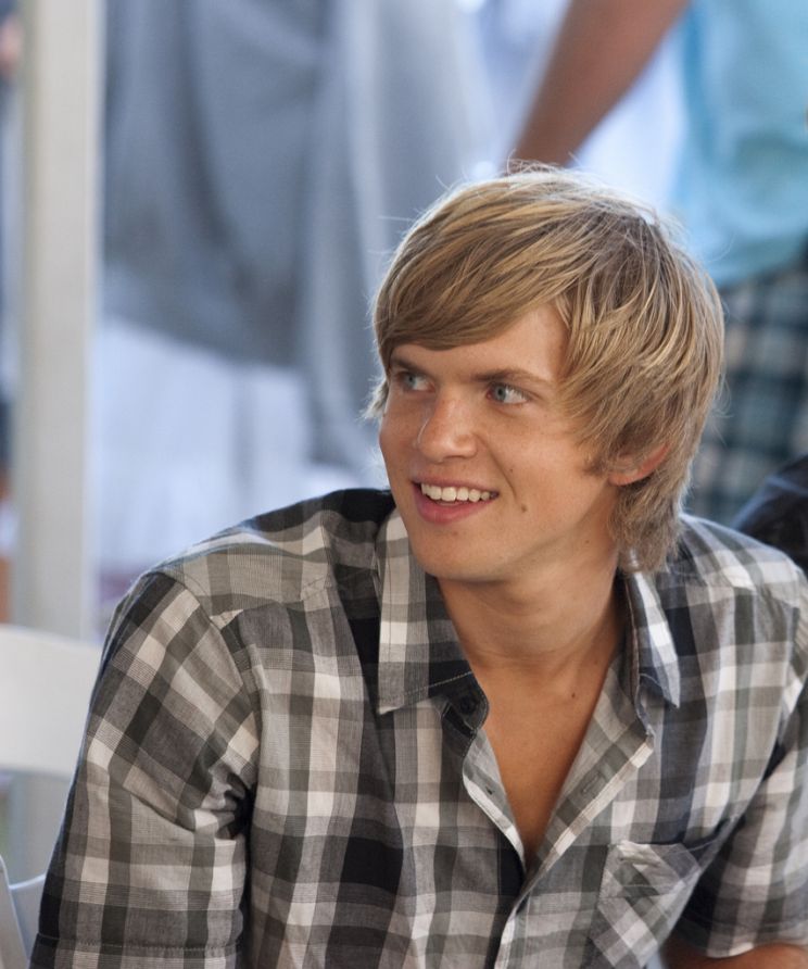 Chris Brochu