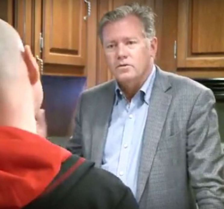 Chris Hansen