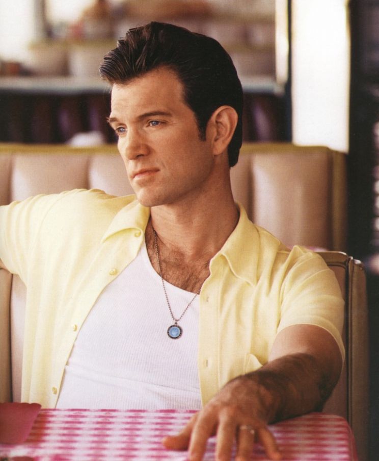 Chris Isaak