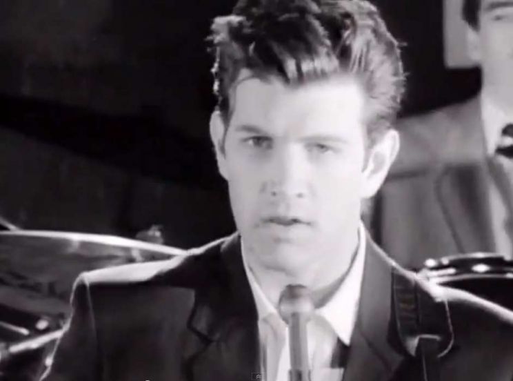 Chris Isaak