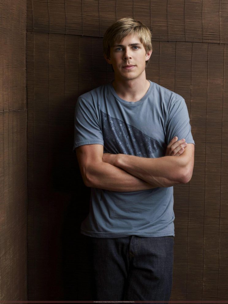 Chris Lowell