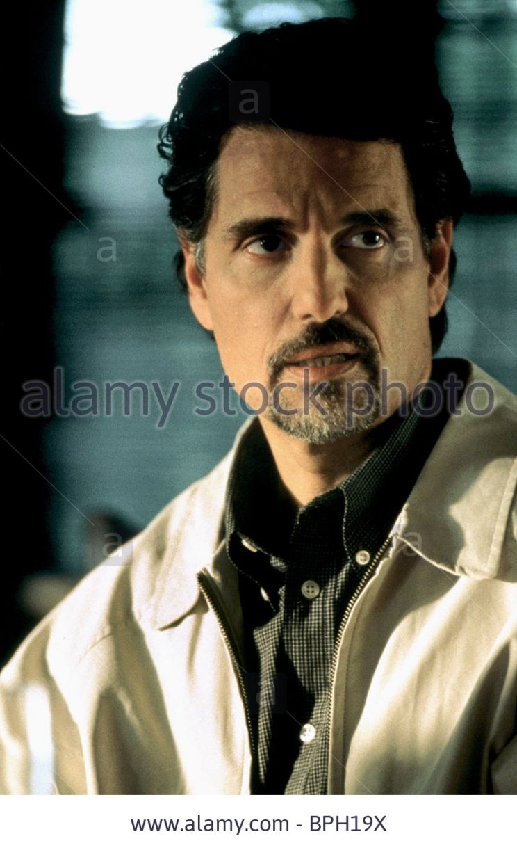 Chris Sarandon