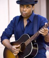 Chris Thomas King