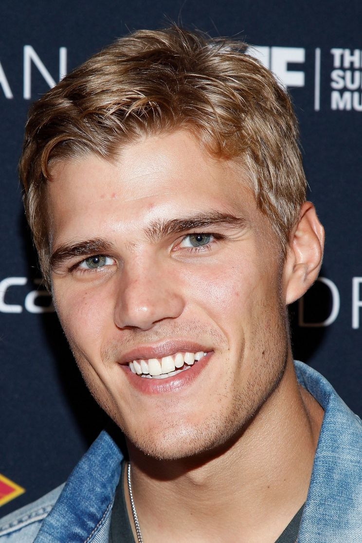 Chris Zylka