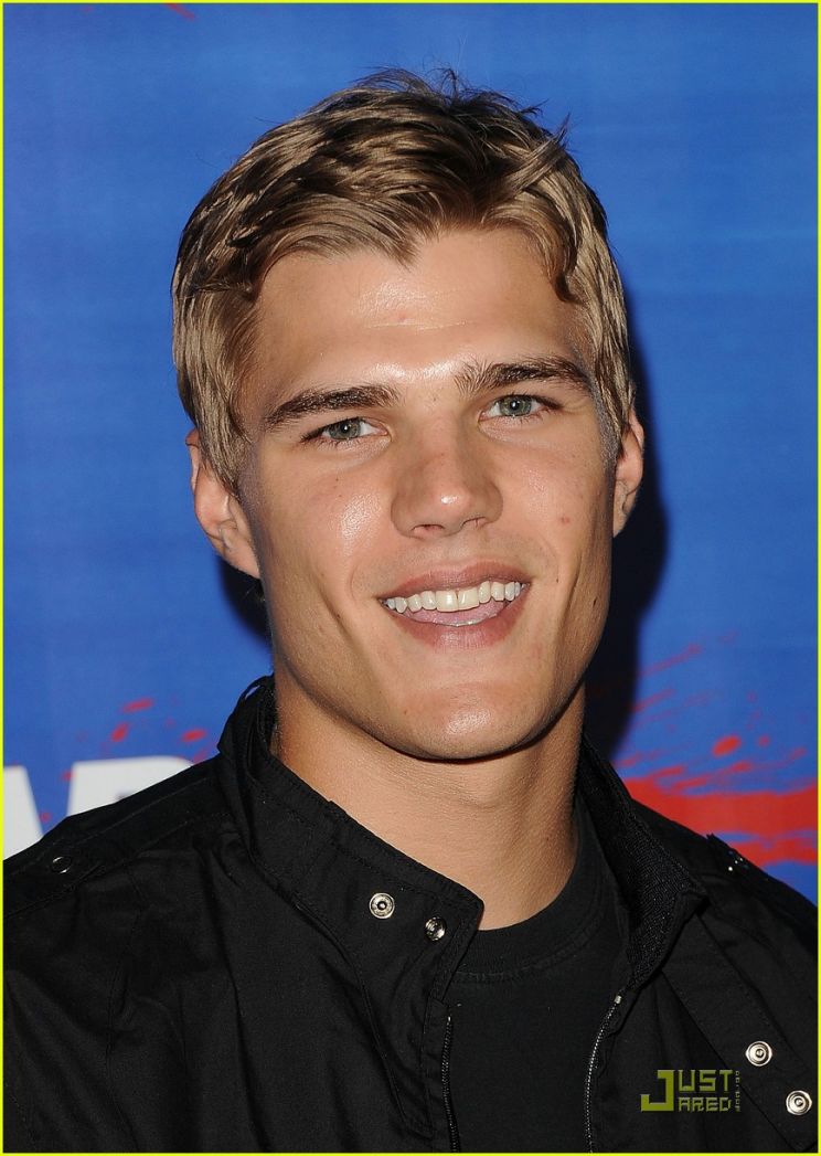 Chris Zylka