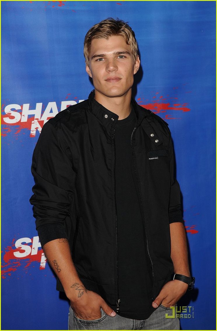 Chris Zylka