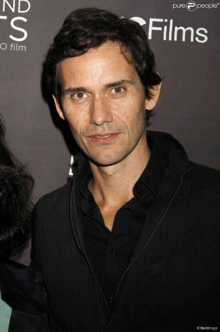 Christian Camargo