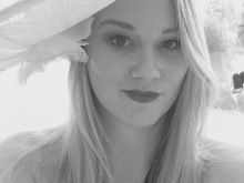 Christie Lee photo